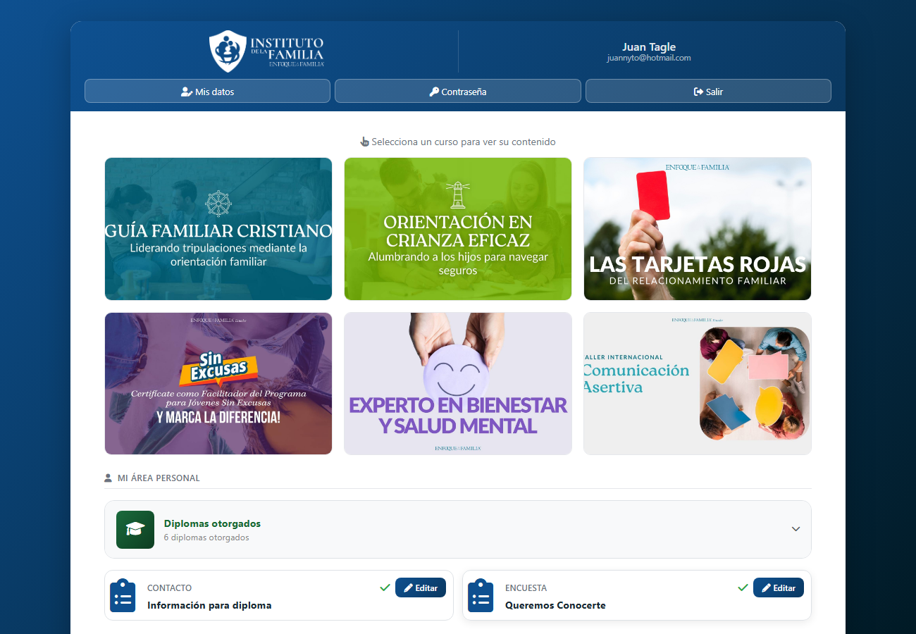 Sección Mi área personal del panel de alumno con la tarjeta Información para diploma